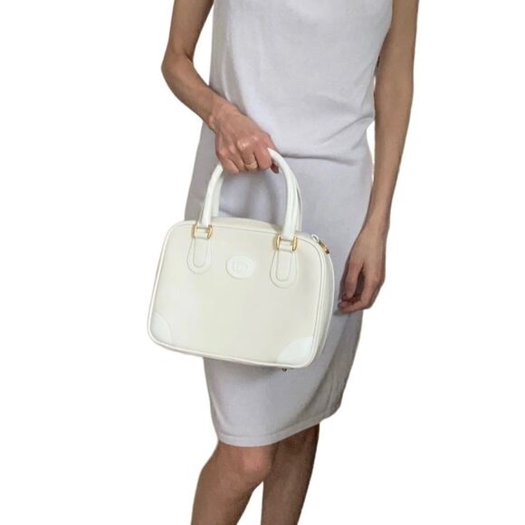 Gucci trendy white tote with gold hardware - Picture 11 of 15